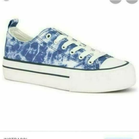 Olivia Miller Shoes - Olivia Miller Serena Laceup Sneakers-7